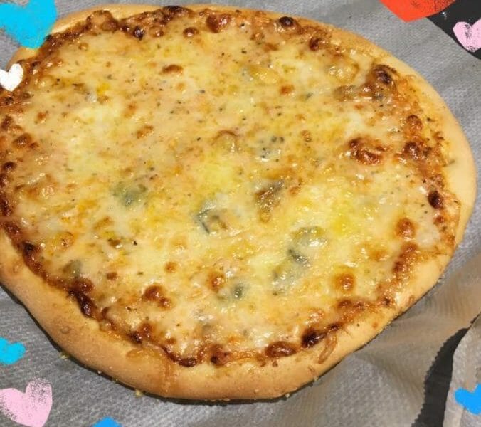 Cliquez pour zoomer ! Pizza 4 fromages Thermomix par valou31150