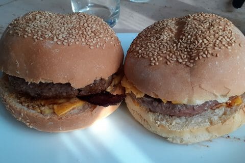 Cliquez pour zoomer ! Pains hamburger Thermomix par Toutoune2603