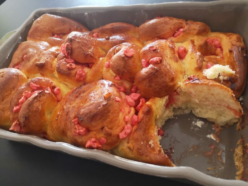 Cliquez pour zoomer ! Brioche aux pralines roses Thermomix par emymelimelo