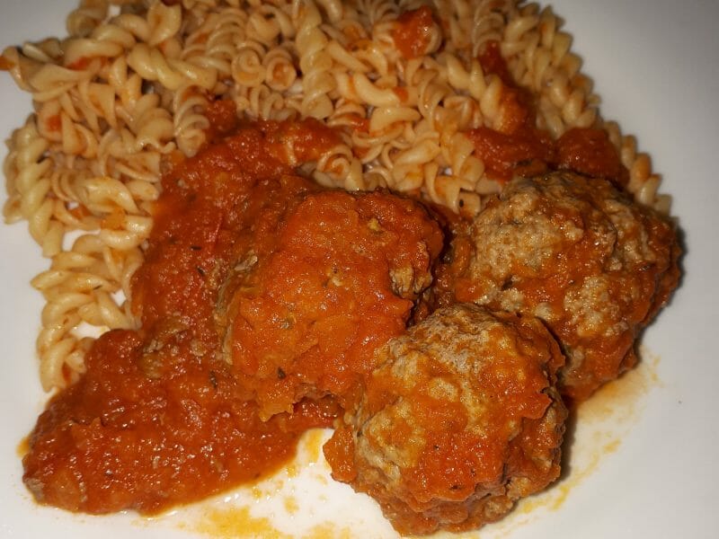 Cliquez pour zoomer ! Boulettes de viandes à la sauce tomate Thermomix par meljc