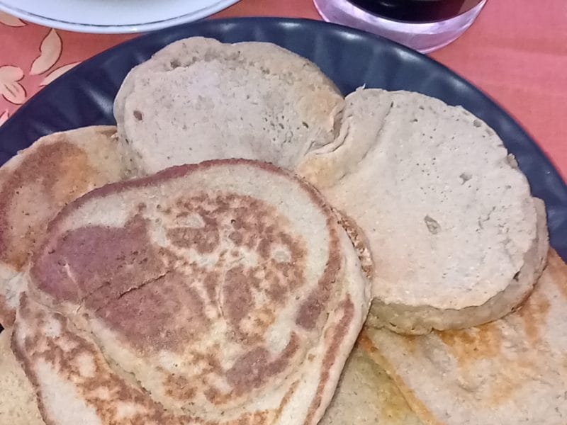 Cliquez pour zoomer ! Pancakes healthy flocons d’avoine et banane Thermomix par macaron13