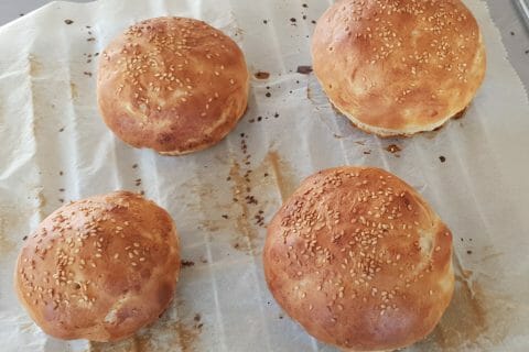 Cliquez pour zoomer ! Pains hamburger Thermomix par Nini0107