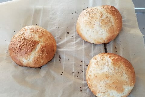 Cliquez pour zoomer ! Pains hamburger Thermomix par Nini0107