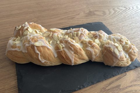 Cliquez pour zoomer ! Brioche tressée à la mie filante Thermomix par Lili1302