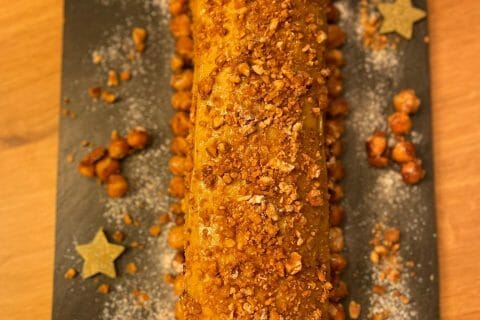 Cliquez pour zoomer ! Bûche pralinée aux éclats de noisettes caramélisés Thermomix par nad-