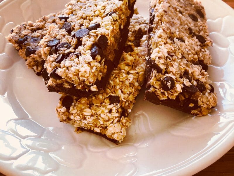 Cliquez pour zoomer ! Barres de céréales à l’avoine, noisettes, banane et chocolat Thermomix par Mcgb