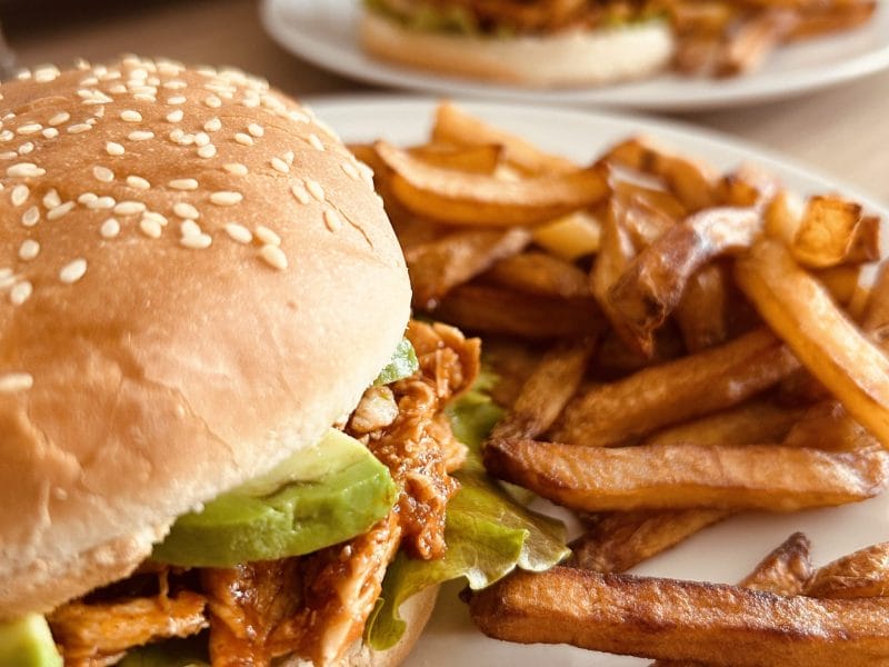 Cliquez pour zoomer ! Burger d’effiloché de poulet Thermomix par Mcgb