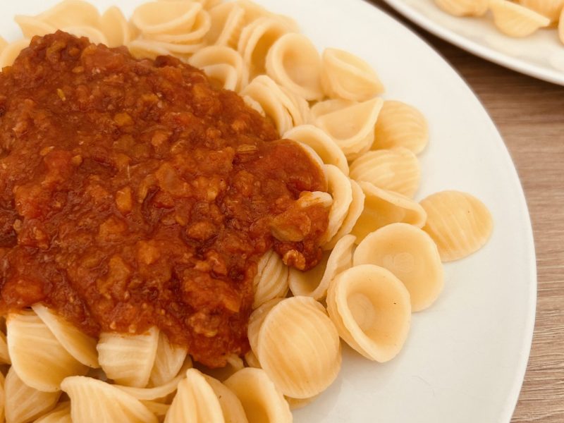 Cliquez pour zoomer ! Rigatoni façon bolognaise à la saucisse de Morteau Thermomix par Mcgb