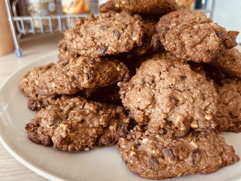 Cliquez pour zoomer ! Biscuits chocolat, raisins et noisettes Thermomix par Mcgb