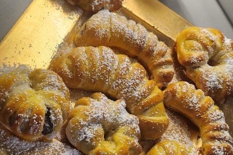 Cliquez pour zoomer ! Poğaça – Petits pains Turcs à la Feta Thermomix par karimannie