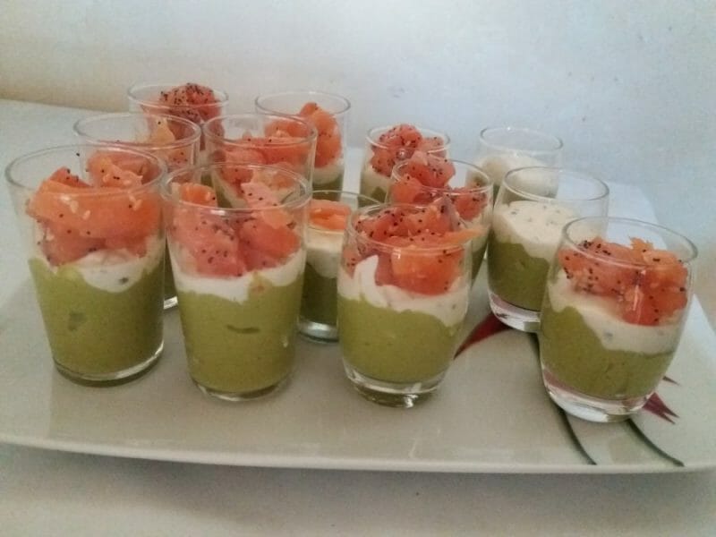 Cliquez pour zoomer ! Verrines saumon avocat Thermomix par Lilou273