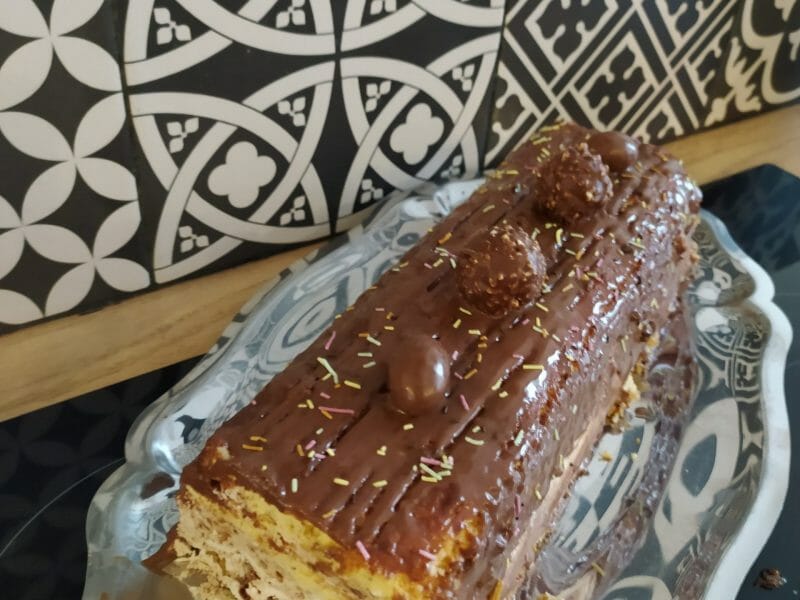 Cliquez pour zoomer ! Bûche Ferrero Rocher Thermomix par guamo07
