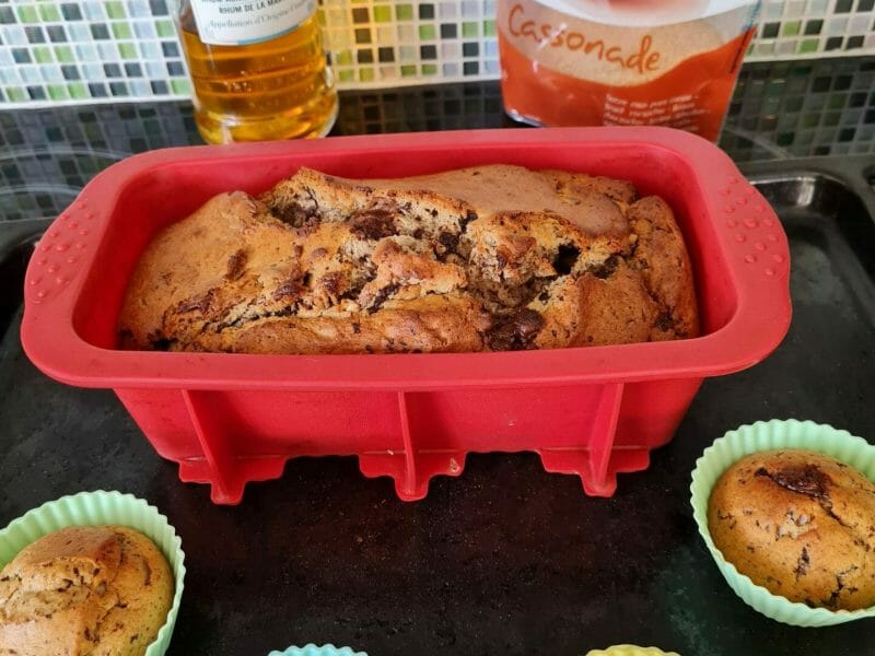 Cliquez pour zoomer ! Cake banane et pépites de chocolat Thermomix par cheyene54