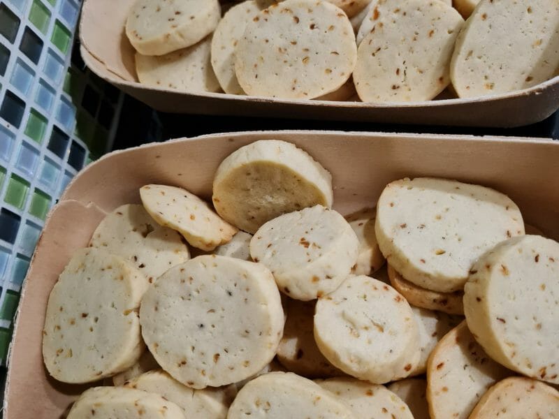 Biscuits Aperitif Creme Et Oignon Au Thermomix Cookomix Biscuits Aperitif Creme Et Oignon Au Thermomix Cookomix
