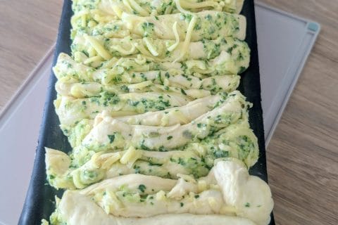 Cliquez pour zoomer ! Pain à l’ail, persil et mozzarella Thermomix par Emi988