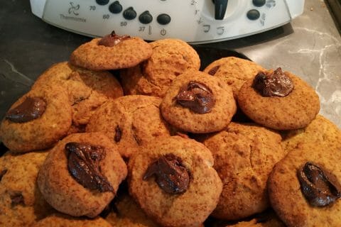 Cliquez pour zoomer ! Cookies fourrés au nutella Thermomix par jo14