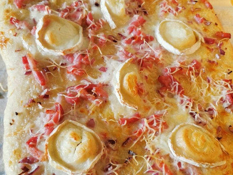 Cliquez pour zoomer ! Fougasse chèvre et lardons Thermomix par jeromebeb