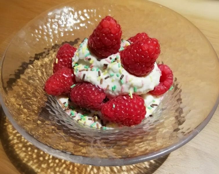 Cliquez pour zoomer ! Glace au yaourt Thermomix par Mylenemanc