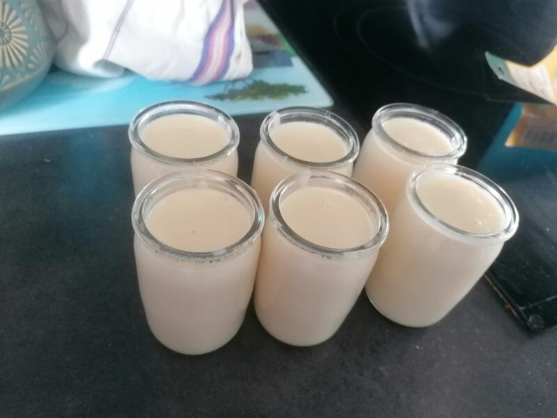 Cliquez pour zoomer ! Crème dessert au chocolat blanc Thermomix par Eliselamainalapate