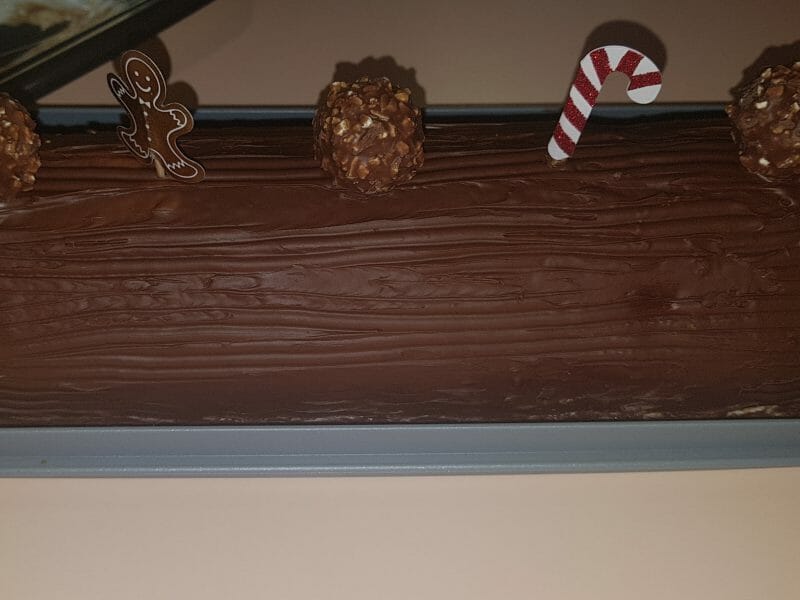 Cliquez pour zoomer ! Bûche Ferrero Rocher Thermomix par kris13