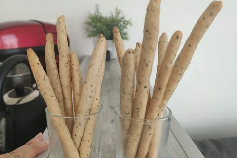 Cliquez pour zoomer ! Gressins parmesan basilic Thermomix par meganesauvant
