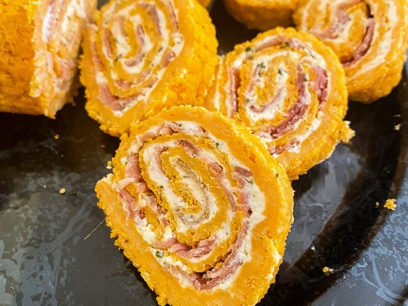 Cliquez pour zoomer ! Roulé à la tomate, saumon et fromage Thermomix par Cecelineasc