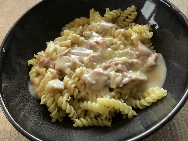 Cliquez pour zoomer ! Tortellini sauce crémeuse au jambon Thermomix par Camille