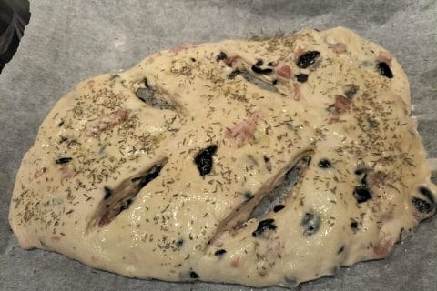Cliquez pour zoomer ! Fougasse olives et lardons Thermomix par Anso