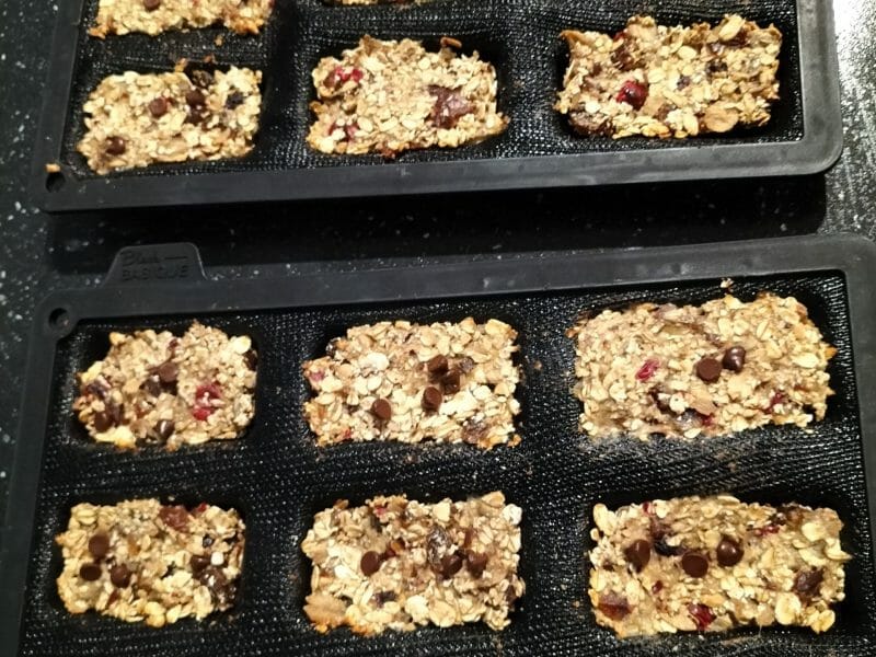 Cliquez pour zoomer ! Barres de céréales à la banane, noix et dattes Thermomix par Anso