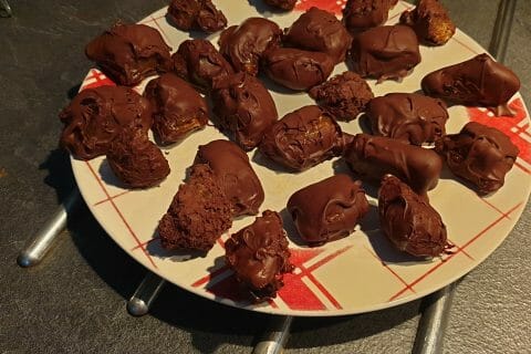 Cliquez pour zoomer ! Caramels aux cacahuètes enrobés de chocolat au Thermomix