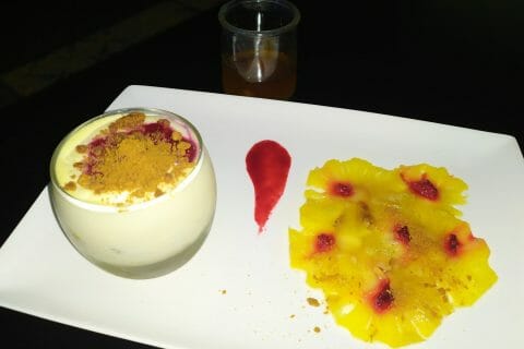 Cliquez pour zoomer ! Tiramisu à l’ananas et son coulis de framboises Thermomix par lapoule01