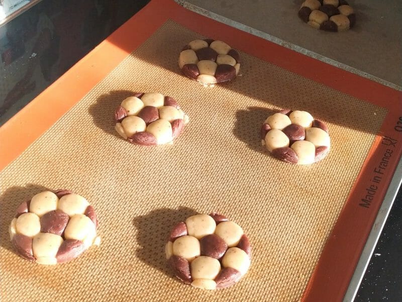 Cliquez pour zoomer ! Biscuits ballon de foot Thermomix par lapoule01