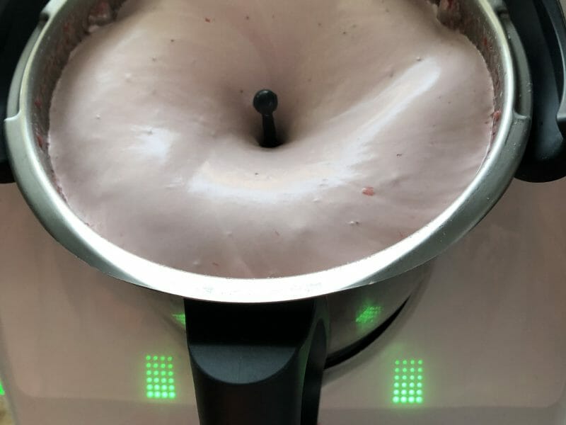 Cliquez pour zoomer ! Mousse de fraises Thermomix par Lumanalo