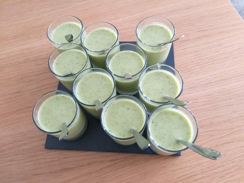 Cliquez pour zoomer ! Soupe froide courgette et concombre Thermomix par angeoudemon68