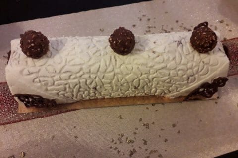 Cliquez pour zoomer ! Bûche Ferrero Rocher Thermomix par lola79