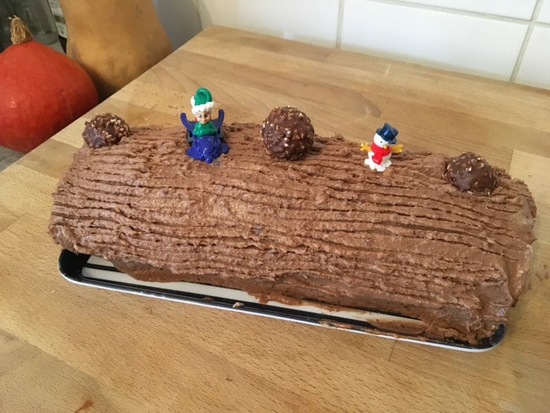 Cliquez pour zoomer ! Bûche Ferrero Rocher Thermomix par fanajess