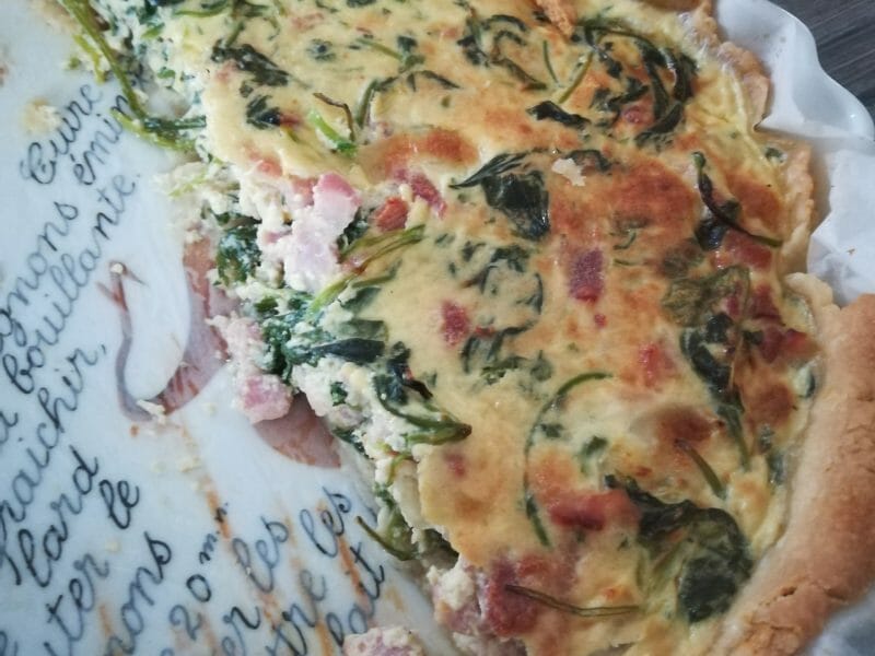 Cliquez pour zoomer ! Quiche aux fanes de radis Thermomix par gilsyl