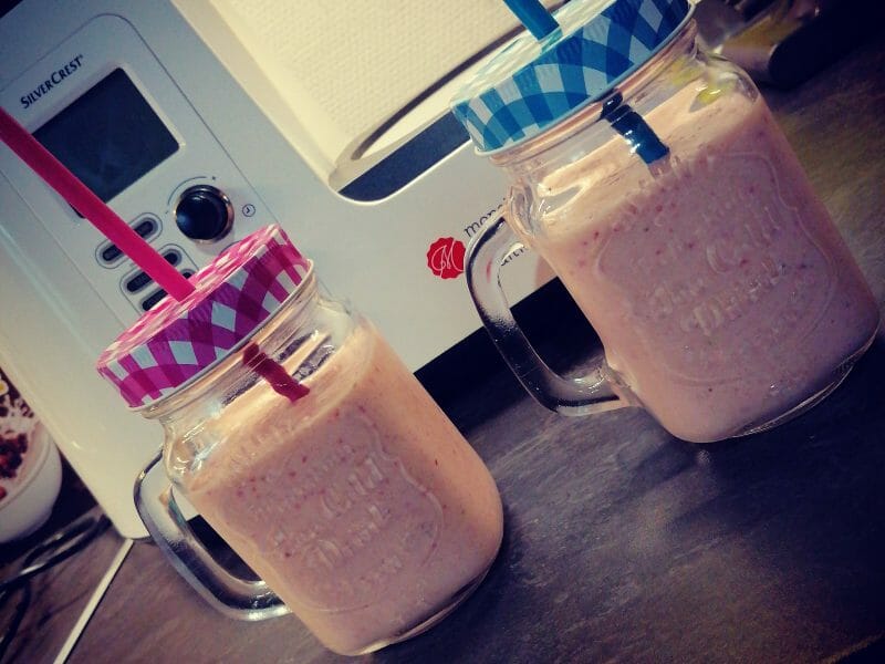 Cliquez pour zoomer ! Milkshake fraise banane Thermomix par Liindsa4y