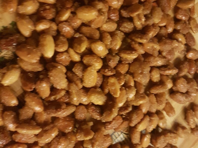 Cliquez pour zoomer ! Amandes grillées à la cannelle et au miel Thermomix par David.bea974