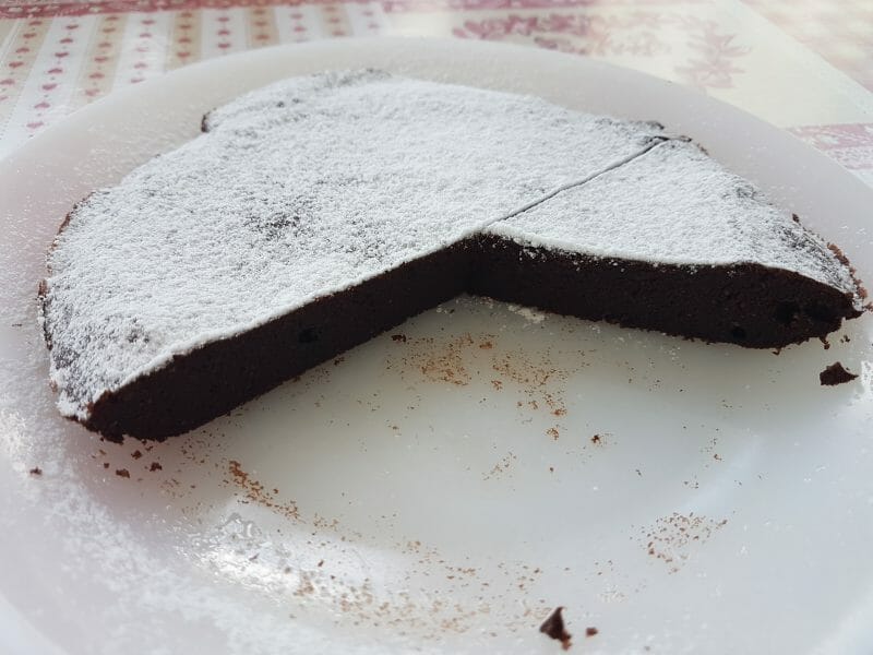 Cliquez pour zoomer ! Kladdkaka – Gâteau au chocolat suèdois Thermomix par David.bea974