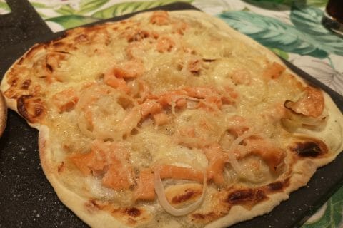 Cliquez pour zoomer ! Tarte flambée rapide au saumon fumé Thermomix par Scorpion68