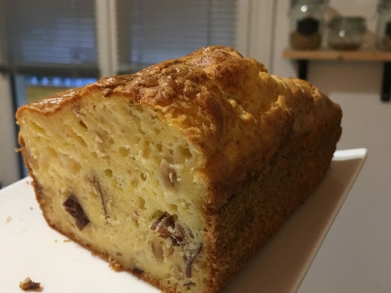 Cliquez pour zoomer ! Cake chèvre, noisettes et lardons Thermomix par Alice-LS