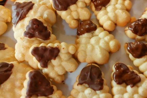 Cliquez pour zoomer ! Sablés à la presse à biscuits Thermomix par lorlan