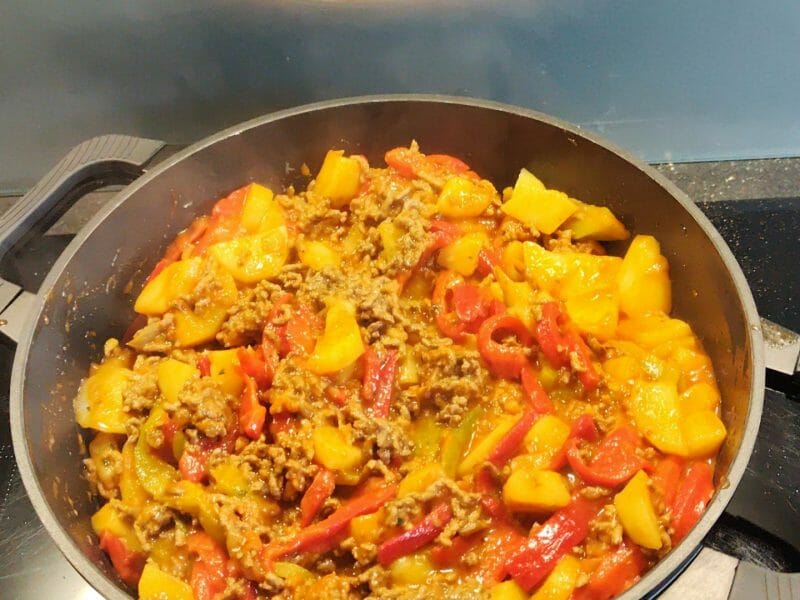 Cliquez pour zoomer ! Boeuf aux poivrons et pommes de terre Thermomix par Elodie74