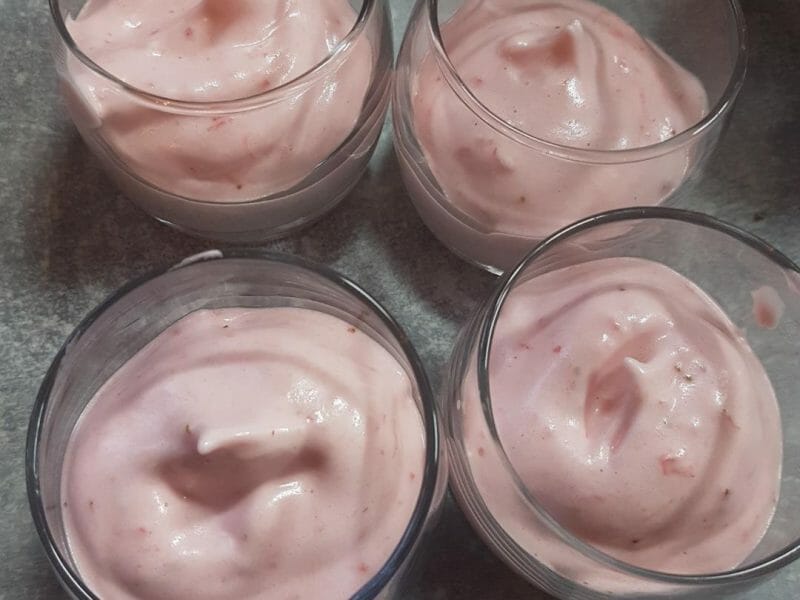 Cliquez pour zoomer ! Mousse de fraises Thermomix par lesgirls