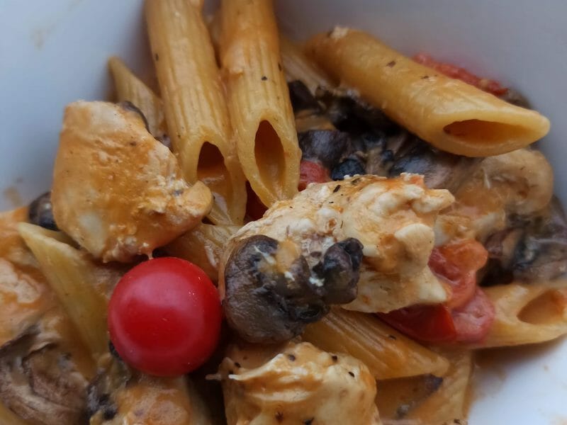 Cliquez pour zoomer ! Pennes au poulet, tomates et champignons Thermomix par dreys