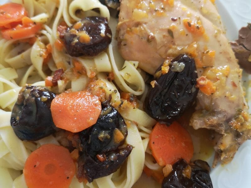 Cliquez pour zoomer ! Lapin aux pruneaux Thermomix par bernie02