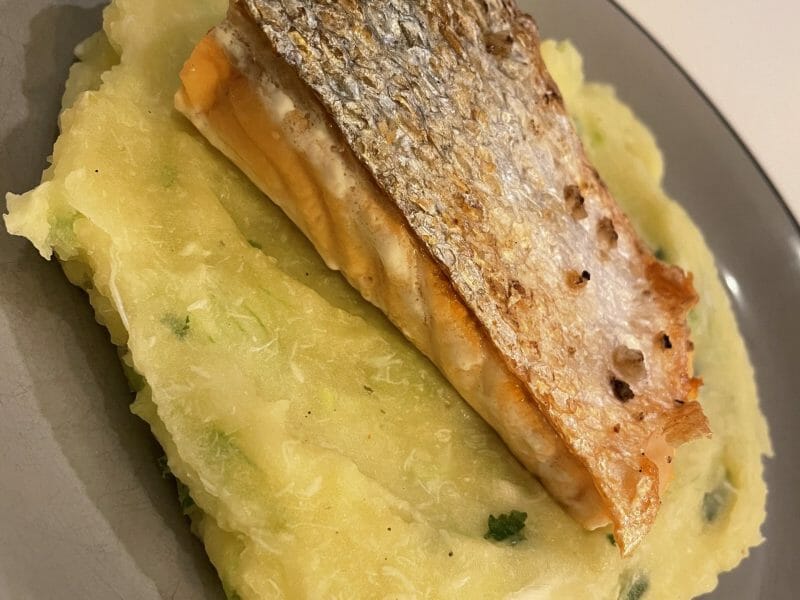 Cliquez pour zoomer ! Ecrasé de pommes de terre et saumon Thermomix par Zouline