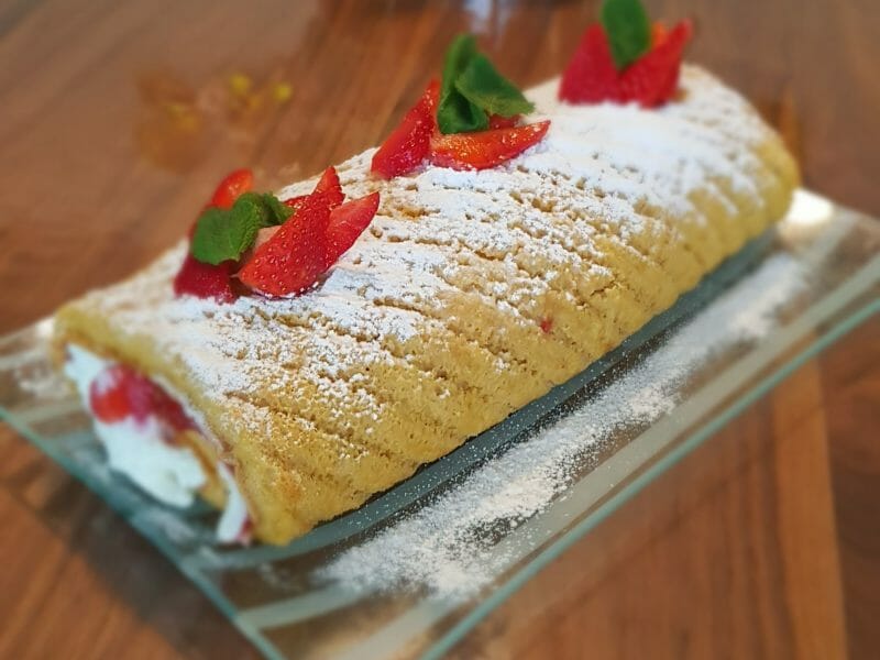 Cliquez pour zoomer ! Fraisier roulé Thermomix par virginie_zerlaudt