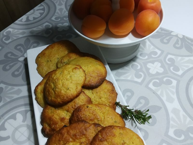 Cliquez pour zoomer ! Cookies romarin et abricots Thermomix par amoi68